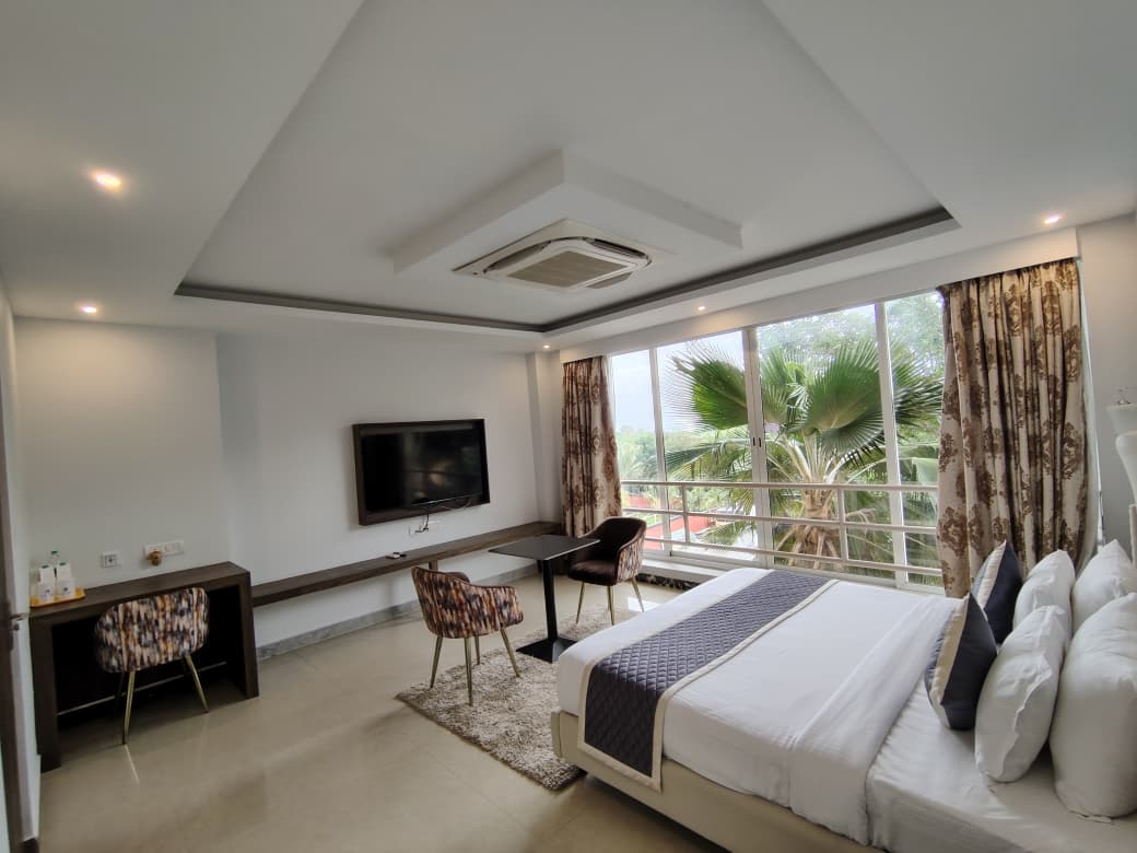 203-SAMILY SUITE (3)