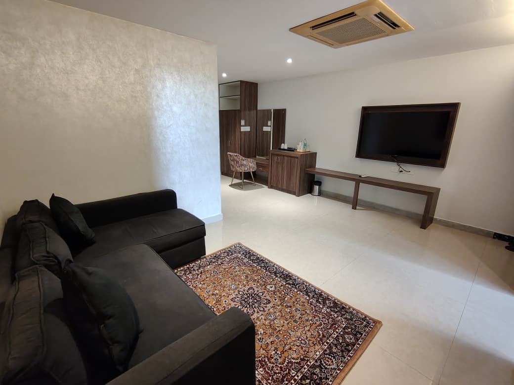 203-SAMILY SUITE (4)
